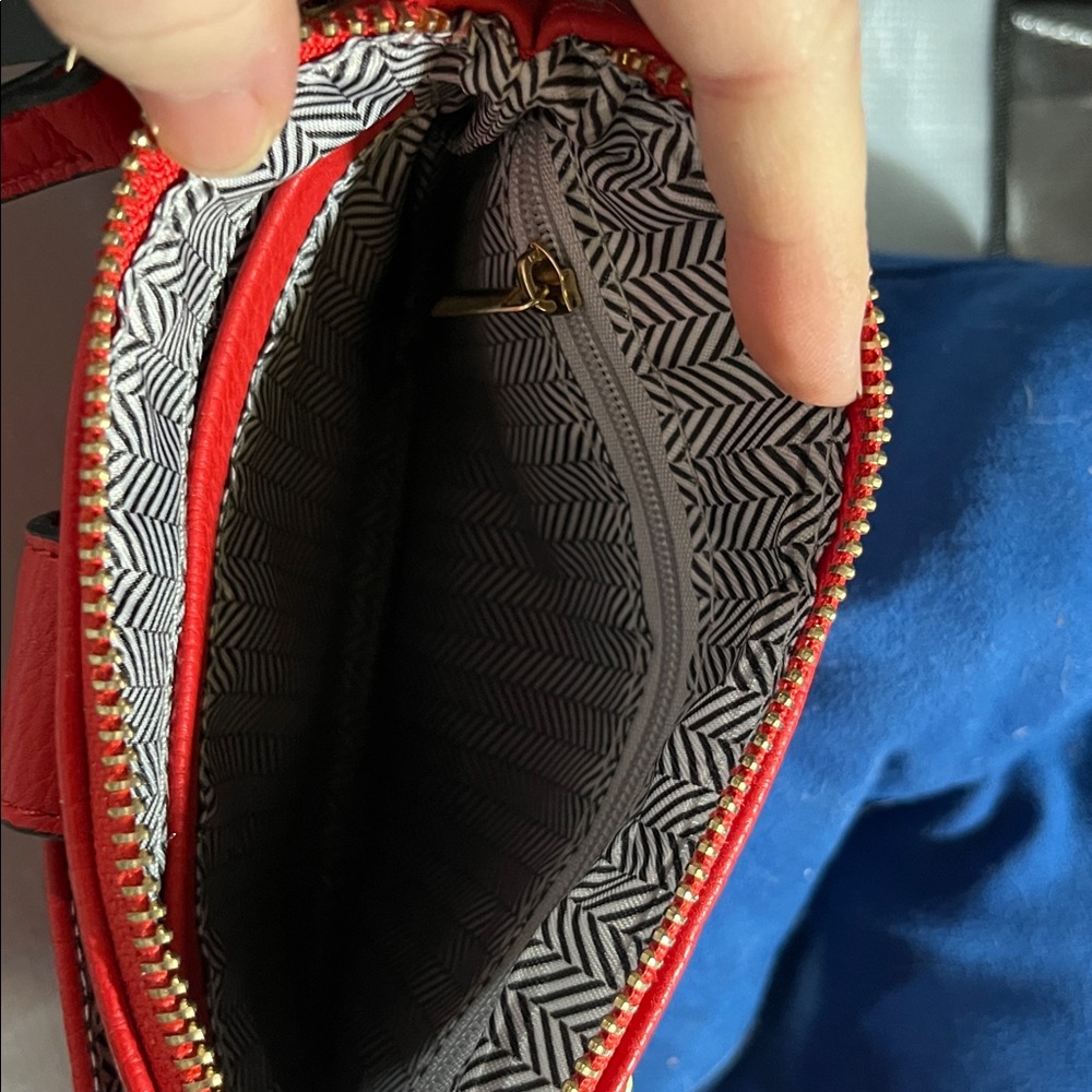 New vegan red bag, cross body - Picture 6 of 11